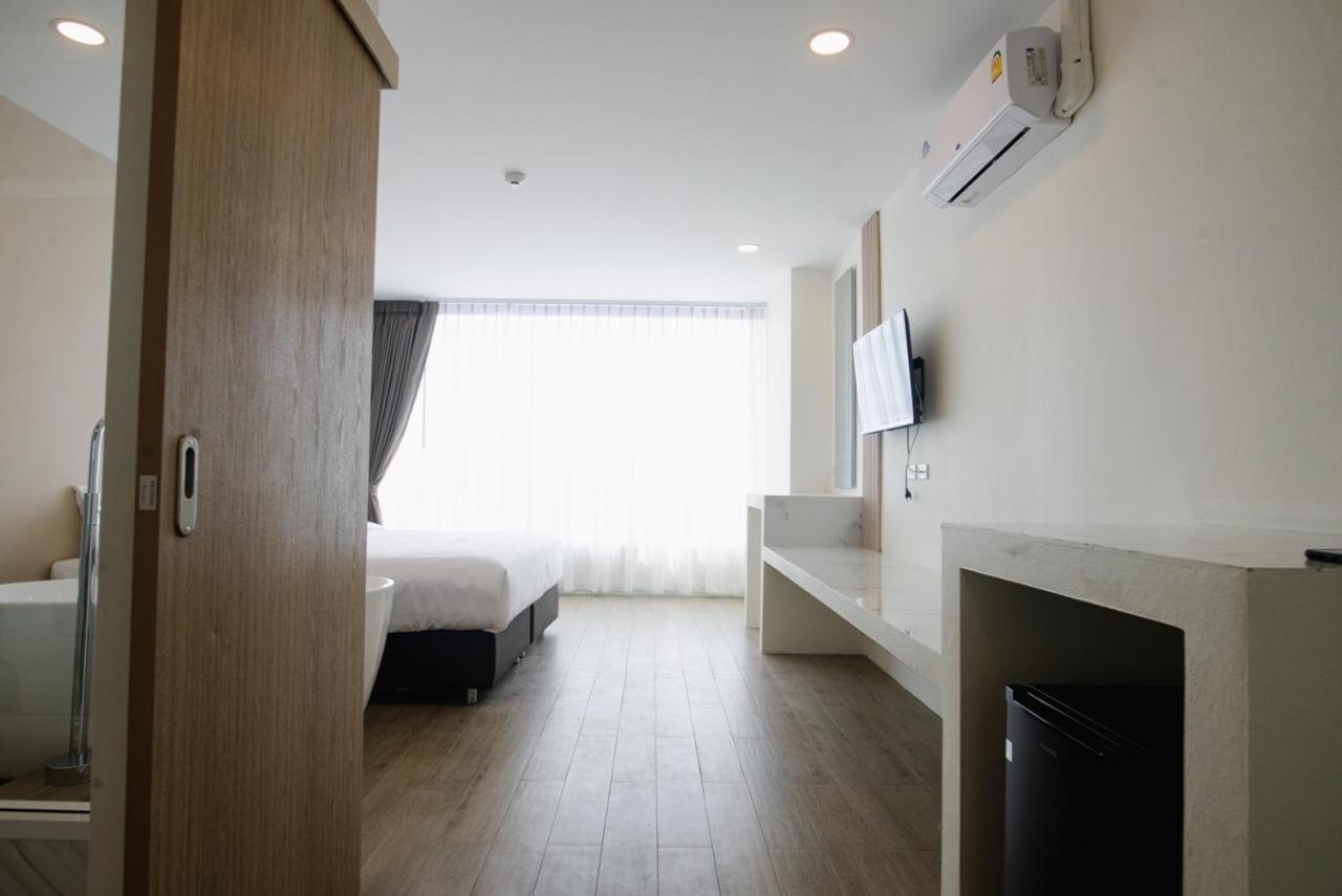 Hotel Agnes Buriram Ngoại thất bức ảnh