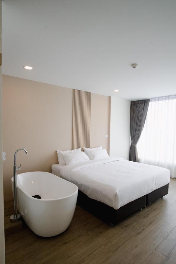 Hotel Agnes Buriram Ngoại thất bức ảnh