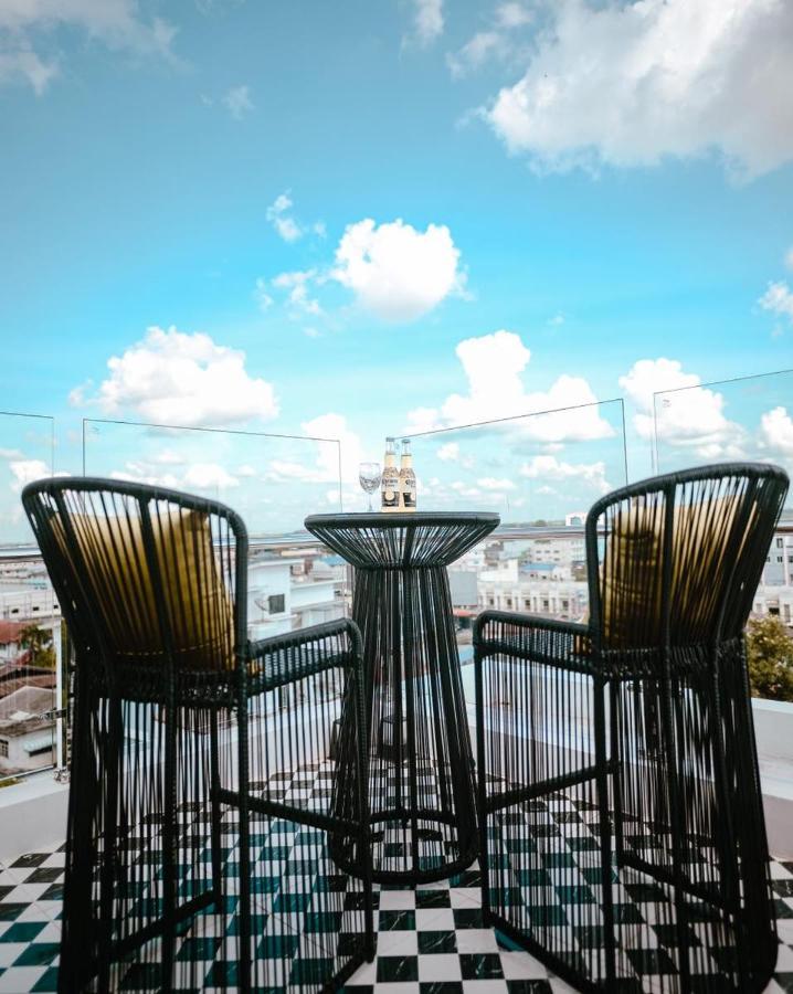 Hotel Agnes Buriram Ngoại thất bức ảnh